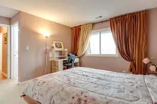 7 Oak Creek Dr, Buffalo Grove, IL 60089 - Photo 16