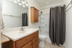 1217 Searle Dr, Normal, IL 61761 - Photo 16