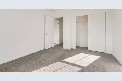 8533 Chadwick Court, Woodridge, IL 60517 - Photo 24