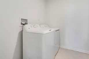 8533 Chadwick Ct, Woodridge, IL 60517 - Photo 30