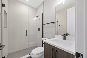 3633 S Emerald Ave, Chicago, IL 60609 - Photo 30