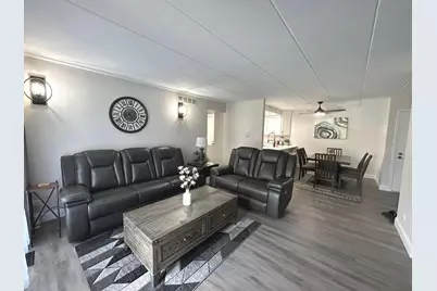 10561 Palos Place #1D, Palos Hills, IL 60465 - Photo 4