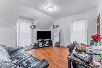 131 N Gifford Street, Elgin, IL 60120 - Photo 12