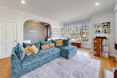 1727 W Henderson Street, Chicago, IL 60657 - Photo 4