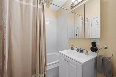 829 W Lawrence Avenue #3, Chicago, IL 60640 - Photo 12