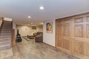 10S607 Glenn Dr, Burr Ridge, IL 60527 - Photo 38