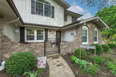 10S607 Glenn Drive, Burr Ridge, IL 60527 - Photo 4