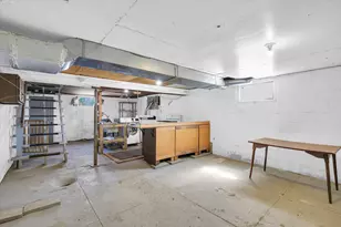 430 N Indiana Ave, Deland, IL 61839 - Photo 32