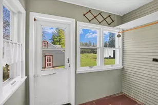 430 N Indiana Ave, Deland, IL 61839 - Photo 20