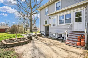 430 N Indiana Ave, Deland, IL 61839 - Photo 34