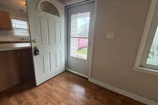 28W567 Forest View Ave, Warrenville, IL 60555 - Photo 2