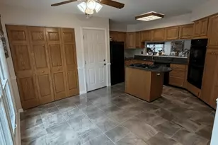 10709 Hollow Tree Rd, Orland Park, IL 60462 - Photo 6