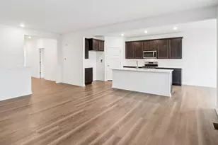 5746 Hunter Dr, Racine, WI 53406 - Photo 4