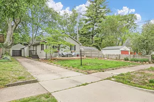 605 S Chicago Ave, Champaign, IL 61821 - Photo 4