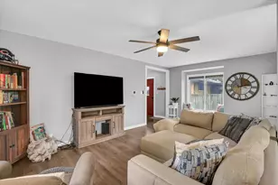 605 S Chicago Ave, Champaign, IL 61821 - Photo 12