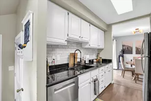 605 S Chicago Ave, Champaign, IL 61821 - Photo 16