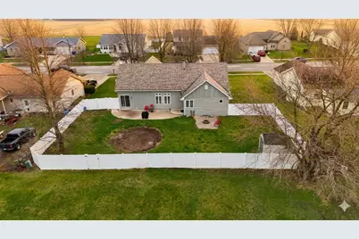 125 N Hamilton Drive, Grant Park, IL 60940 - Photo 22