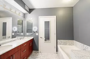 565 W Quincy St, Chicago, IL 60661 - Photo 14