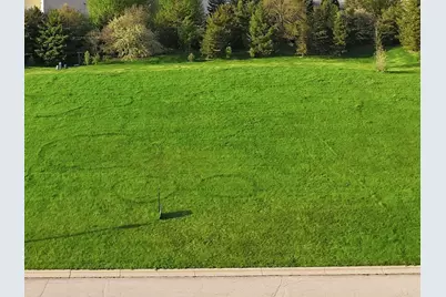 209 Whittemore Drive, Sycamore, IL 60178 - Photo 2