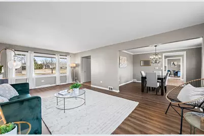 1320 N Douglas Avenue, Arlington Heights, IL 60004 - Photo 10