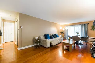 1815 White Chapel Dr, Mount Prospect, IL 60056 - Photo 2