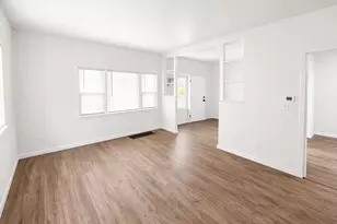 1911 Hebron Ave, Zion, IL 60099 - Photo 2