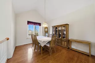 8839 S 83rd Ave, Hickory Hills, IL 60457 - Photo 12