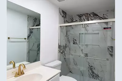 431 Pine Lake Circle, Vernon Hills, IL 60061 - Photo 32