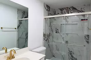 431 Pine Lake Cir, Vernon Hills, IL 60061 - Photo 32