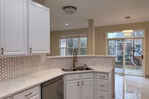 431 Pine Lake Cir, Vernon Hills, IL 60061 - Photo 14