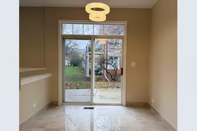 431 Pine Lake Circle, Vernon Hills, IL 60061 - Photo 8