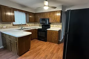 6334 W 65th St, Chicago, IL 60638 - Photo 4