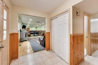 1021 Warwick Circle S, Hoffman Estates, IL 60169 - Photo 4