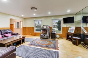 1021 Warwick Cir S, Hoffman Estates, IL 60169 - Photo 6