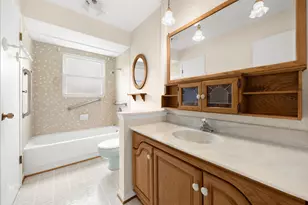 54 Smethwick Ln, Elk Grove Village, IL 60007 - Photo 10