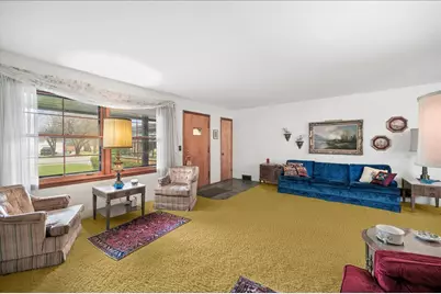 [Address not provided], Northfield, IL 60093 - Photo 4