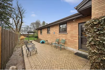 [Address not provided], Northfield, IL 60093 - Photo 20