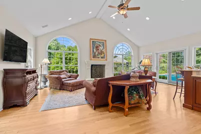 716 Old Westbury Court, Crystal Lake, IL 60012 - Photo 8