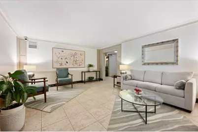 1585 Ridge Avenue #705, Evanston, IL 60201 - Photo 4