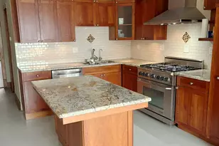 2133 W Grace St, Chicago, IL 60618 - Photo 2