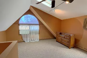 2133 W Grace St, Chicago, IL 60618 - Photo 8