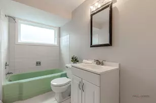 1426 Wescott Rd, Northbrook, IL 60062 - Photo 24