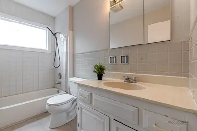 1426 Wescott Road, Northbrook, IL 60062 - Photo 18