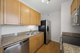 400 N LaSalle St, Chicago, IL 60654 - Photo 10