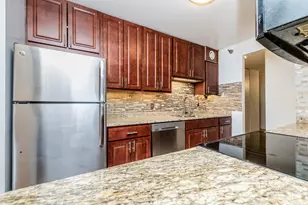 70 W Huron St, Chicago, IL 60654 - Photo 42