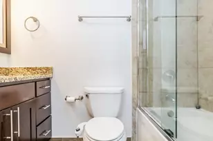 70 W Huron St, Chicago, IL 60654 - Photo 48