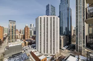 70 W Huron St, Chicago, IL 60654 - Photo 26