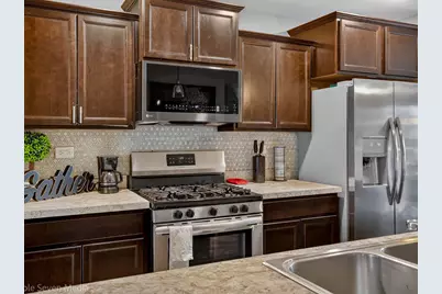 2346 Upland Road #2274, Pingree Grove, IL 60140 - Photo 6