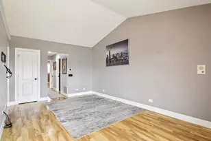 8218 Cobblestone Dr, Palos Hills, IL 60465 - Photo 14