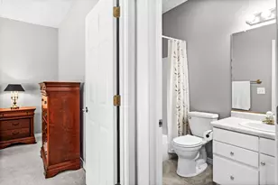 8 Sable Oaks Ct, Bloomington, IL 61704 - Photo 34